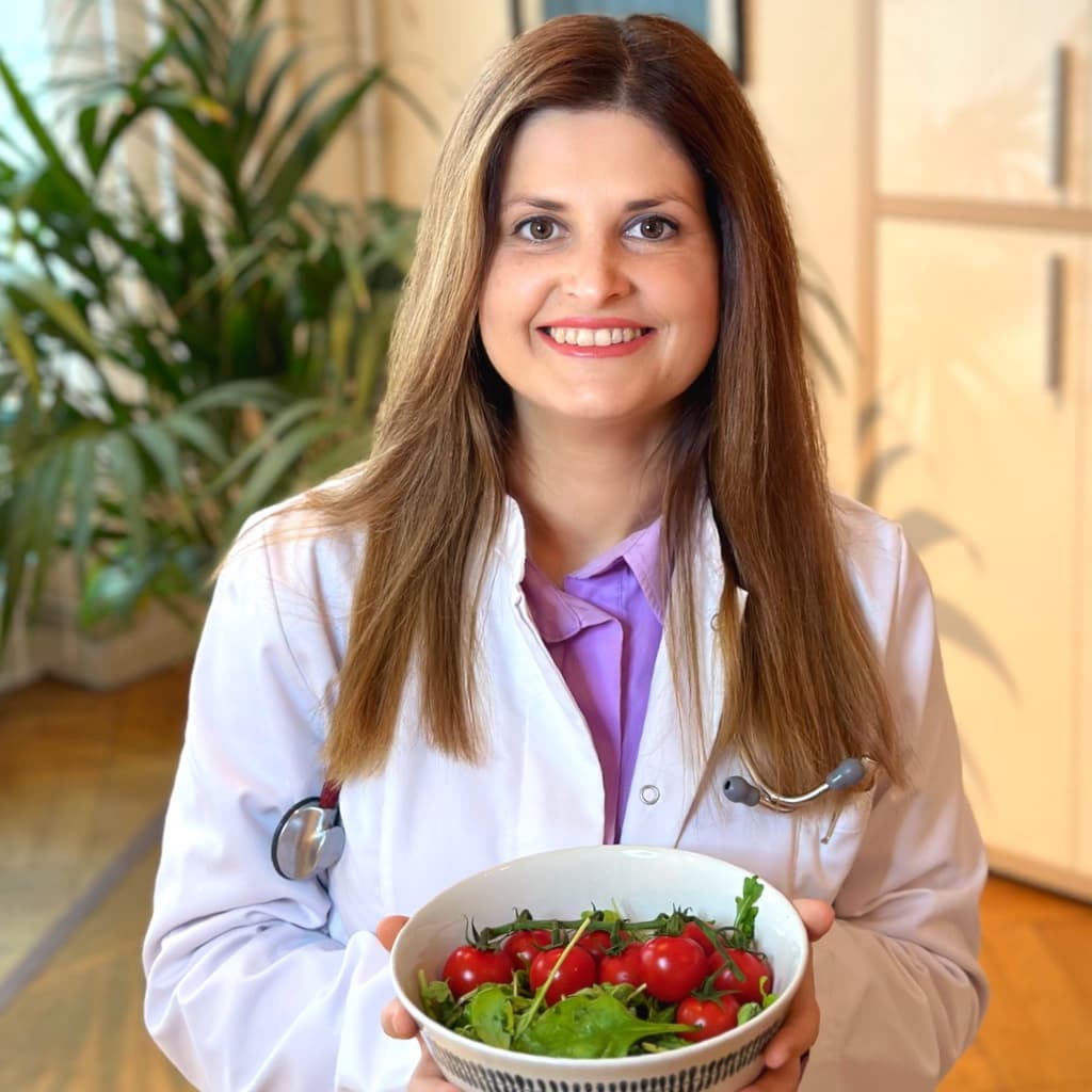 Ab Juli 2024 übernehme ich, Dr. med. Jonida Gjolli, Fachärztin für Innere Medizin, die Praxis von Dr. med. Thomas Rößner. Wir garantieren weiterhin beste medizinische Versorgung.